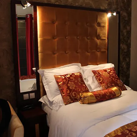 Des Buttes Chaumont Hotel