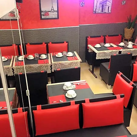 فندق ديس بوتيه تشومونت
