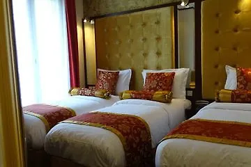 Des Buttes Chaumont Paris