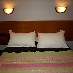 Otel Des Buttes Chaumont Paris
