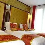 Otel Des Buttes Chaumont 2*