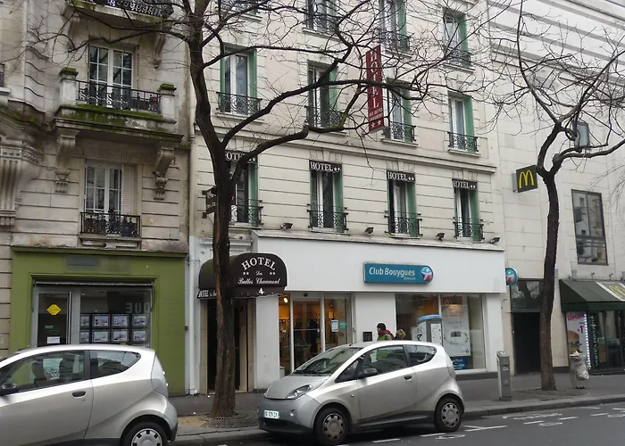 Des Buttes Chaumont Hotel