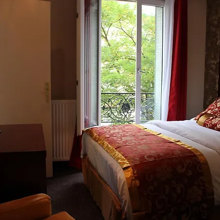 Des Buttes Chaumont 2* Paříž